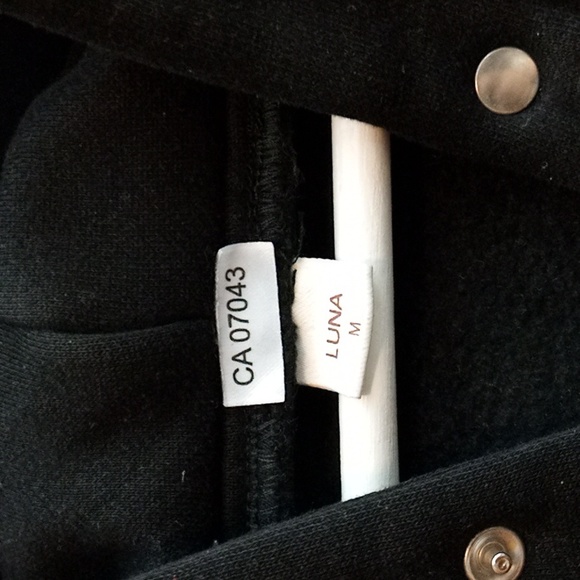 Luna Men's Black Snap Front Sweater With Hood Size Medium - Picture 3 of 6